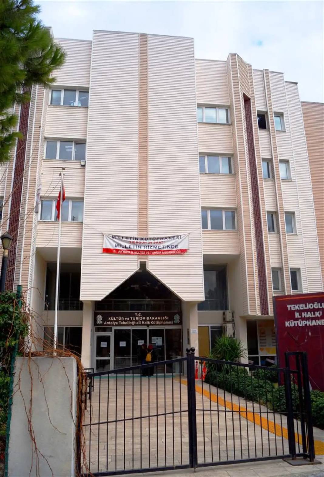 Antalya’da Kaç Tane Halk Kütüphanesi Var? İşte Tüm Liste 3